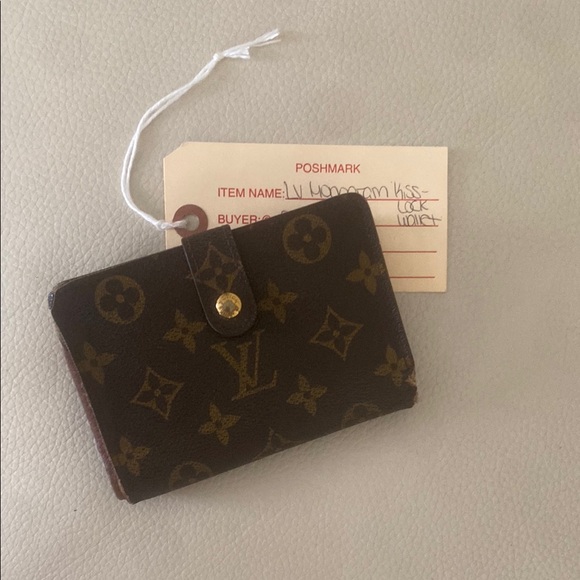 Louis Vuitton Monogram Kisslock Wallet - Picture 1 of 11